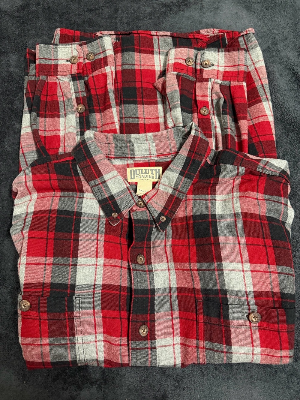 Duluth Trading Co Red Black Gray Plaid Button-Down Shirt